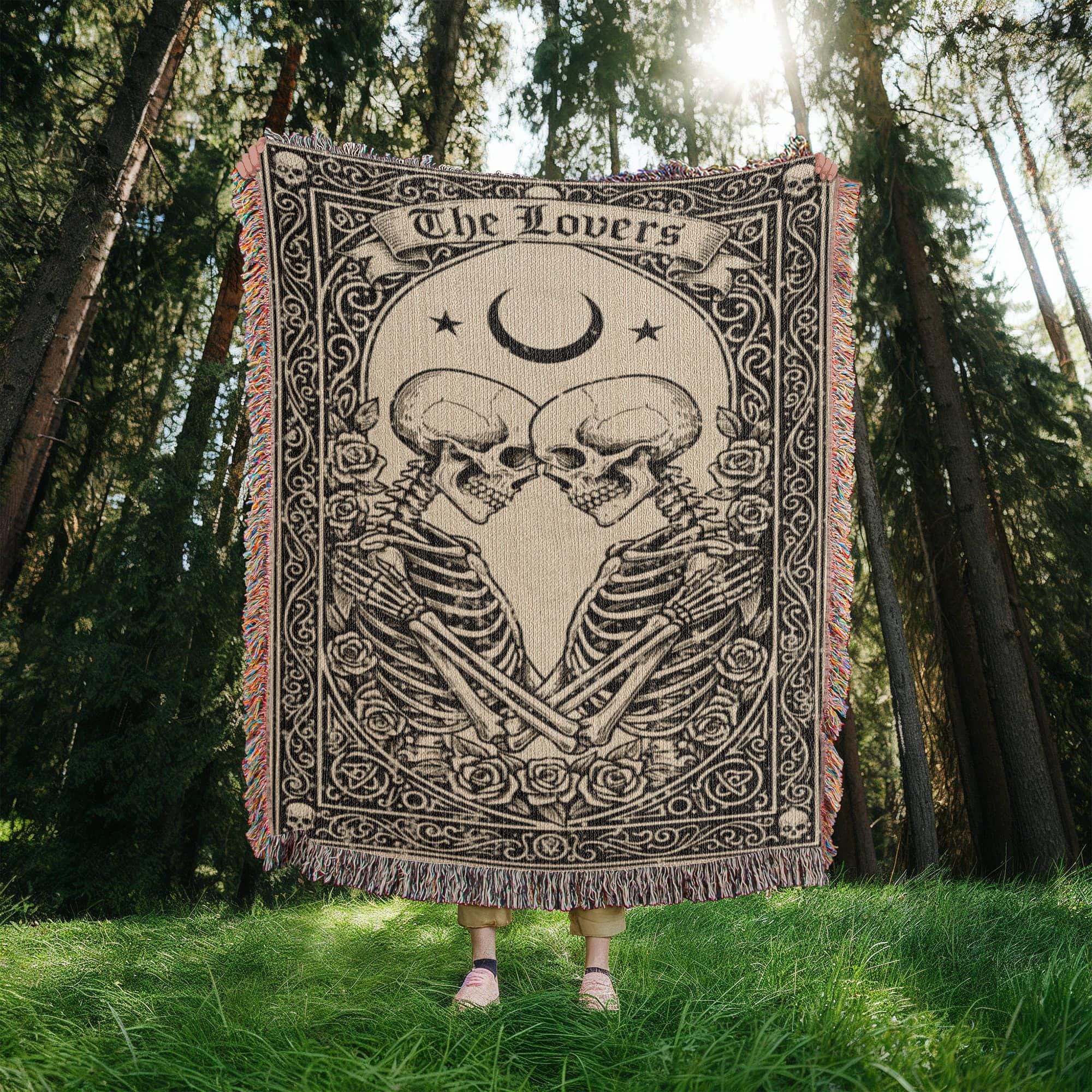 The Lovers Skeleton Gothic Tarot Card Woven Cotton Blanket - Image 3
