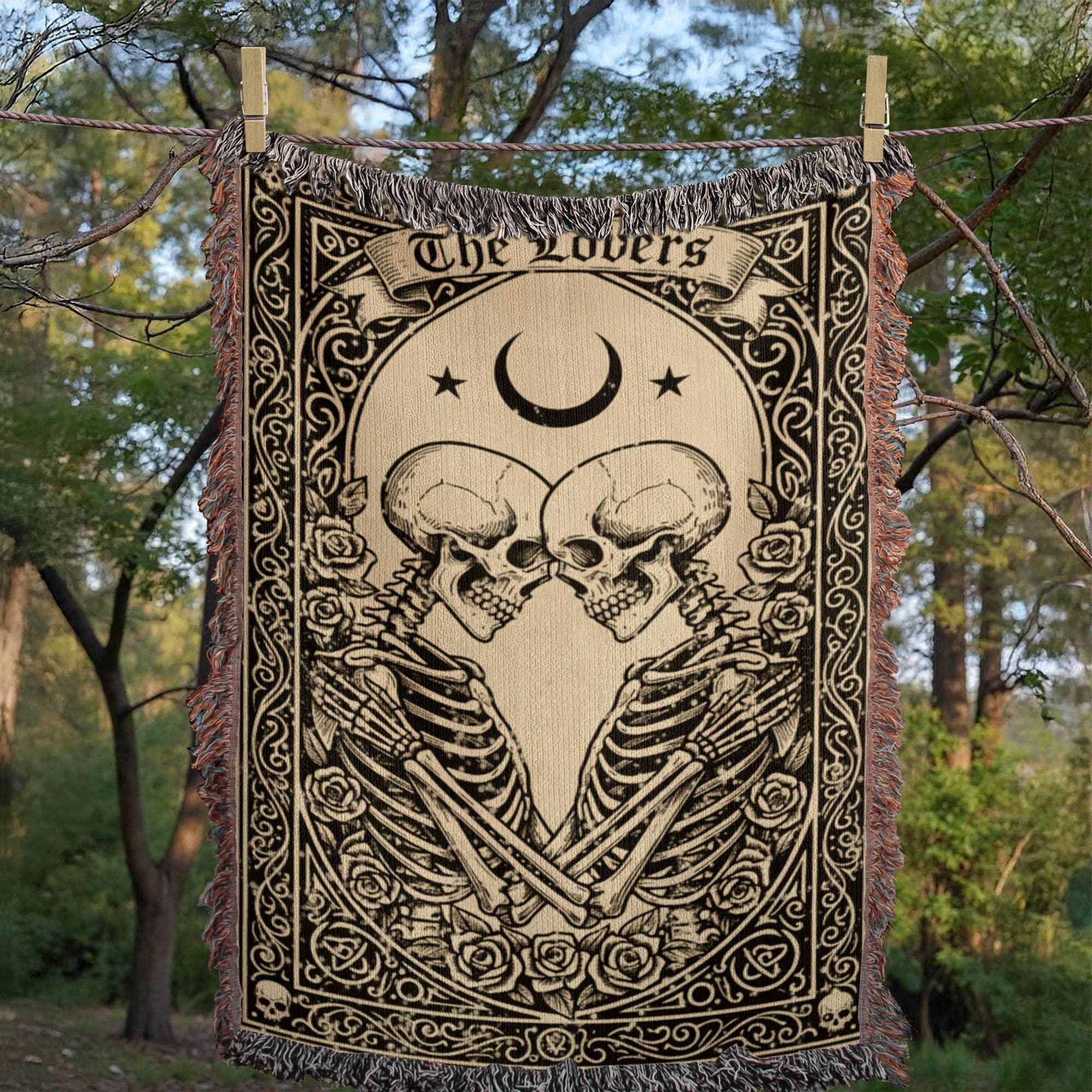 The Lovers Skeleton Gothic Tarot Card Woven Cotton Blanket - Image 2